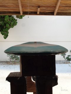 Meat in the middle, stepped deck and tail